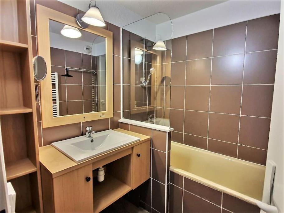 *Nouveau* Pied Des Pistes * Piscine Ext. Chauffee* Alpe d'Huez Luaran gambar